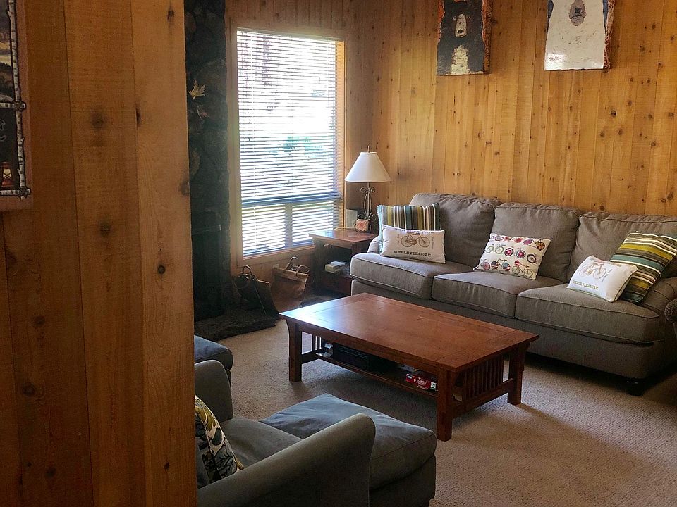Main Entry to Living Room