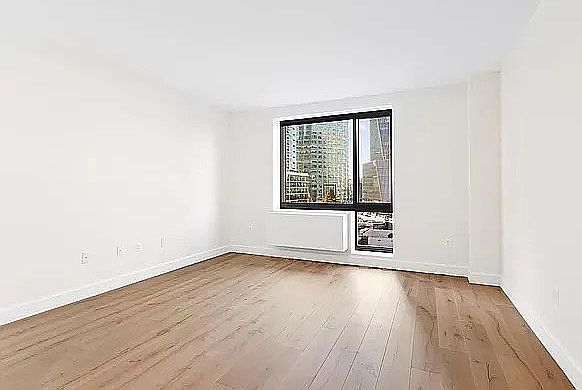 1st image of 25-21 43rd Ave #805