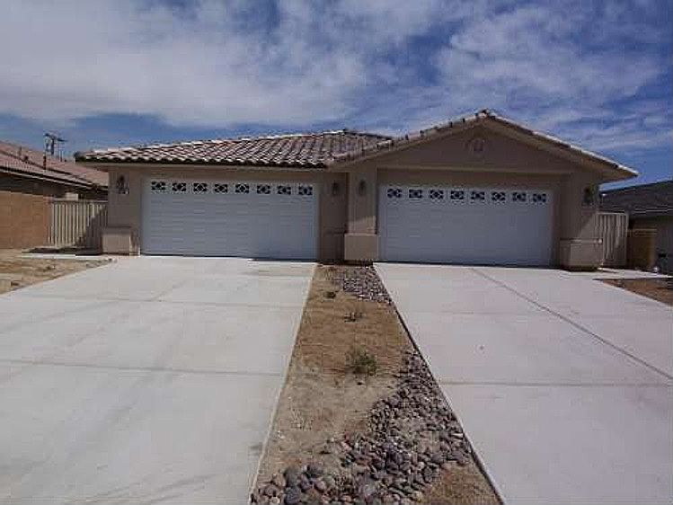 1st image of 13740 Mark Dr #B