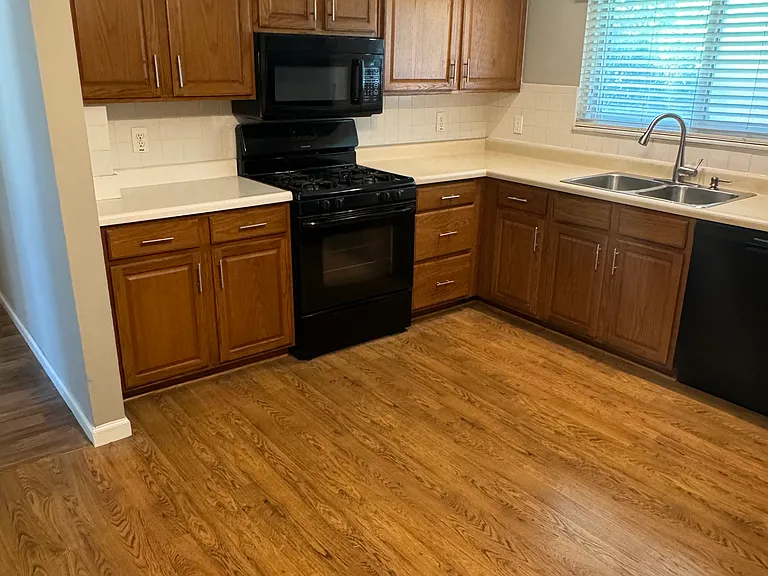 2000 Caesar Dr — Photo 10