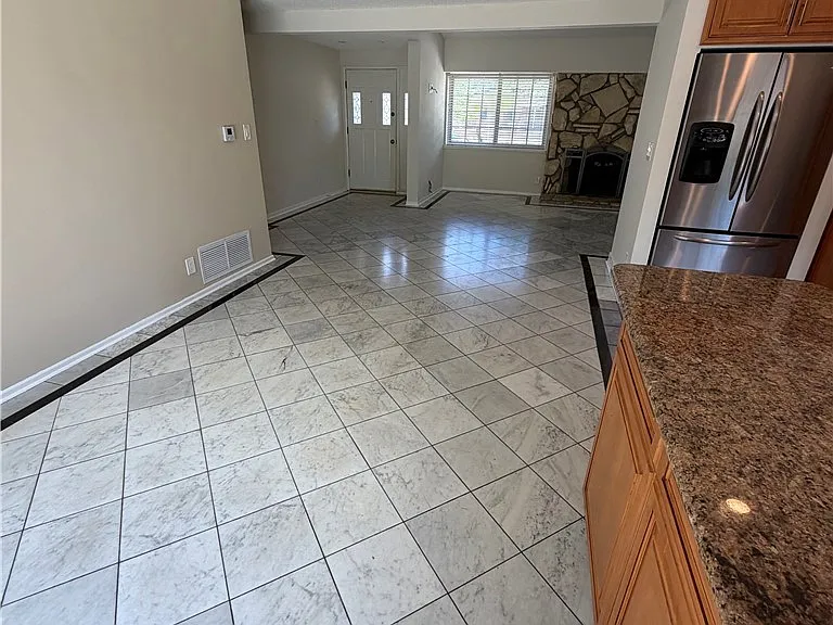22346 Hartland St — Photo 8