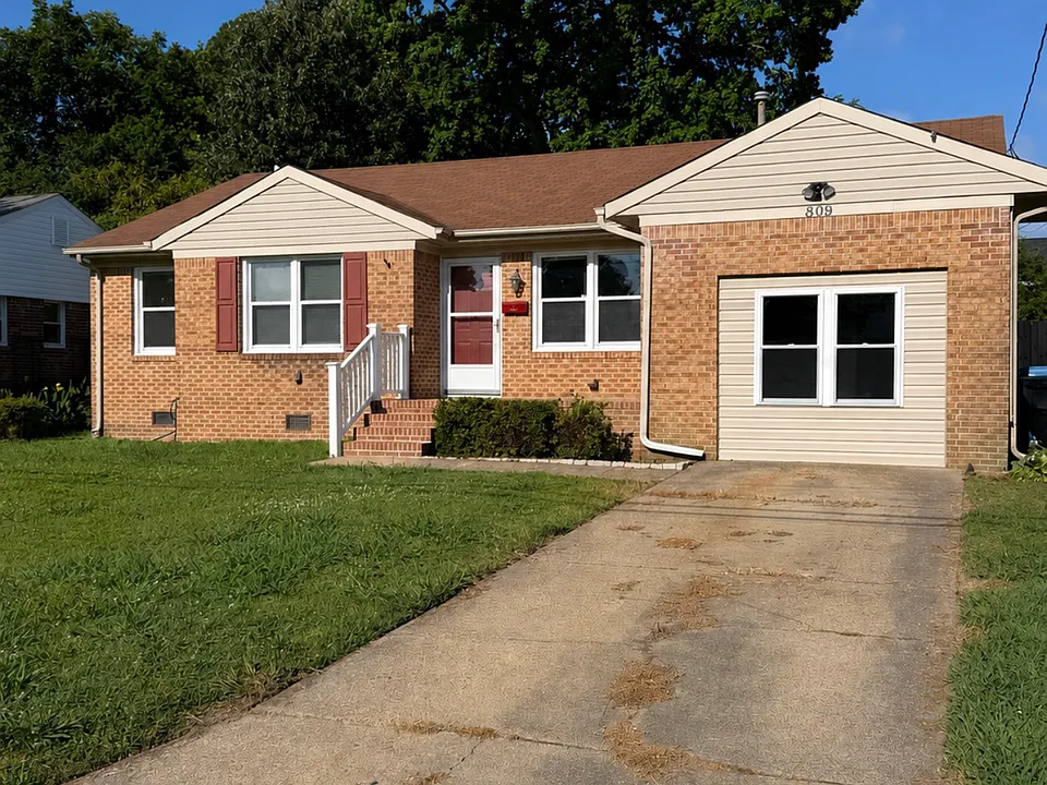 809 Hilltop Rd