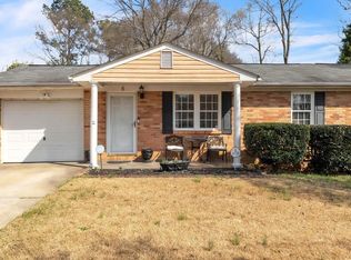 6 Blossom Dr, Greenville, SC 29605
