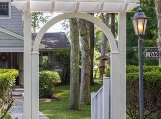 1060 Little Peconic Bay Rd, Cutchogue, NY 11935