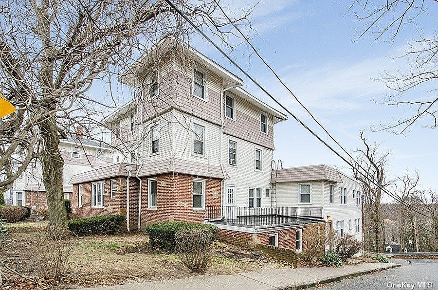 1st image of 270 8th Ave APT 6