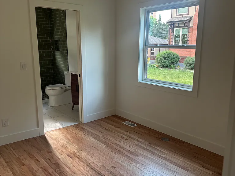 491 S Franklin St — Photo 10