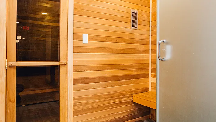 Rented by Nooklyn NYC LLC | media 47