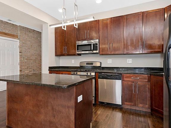 5th image of 5244 S King Dr APT 2N