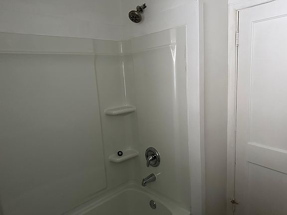 4th image of 2934 Revels Ave