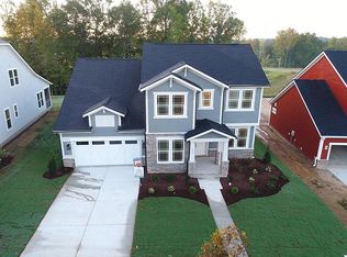 304 Scarlet Tanager Cir, Holly Springs, NC 27540