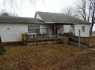 201 N Vine St, Moweaqua, IL 62550
