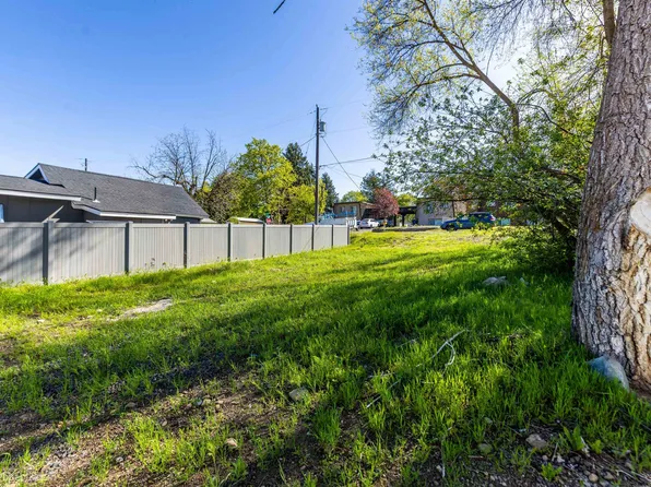 327 N Bannen Rd, Spokane Valley, WA 99216