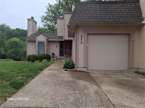 573 NW Valleybrook Rd #4, Blue Springs, MO 64014
