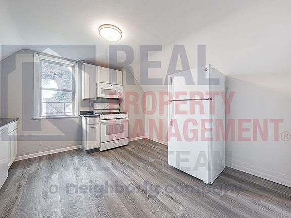 2nd image of 1930 Coltman Rd APT 4