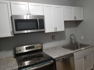 912 5th St SW APT 2, Willmar, MN 56201