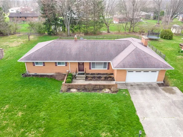 2669 Blue Rock Dr, Dayton, OH 45434