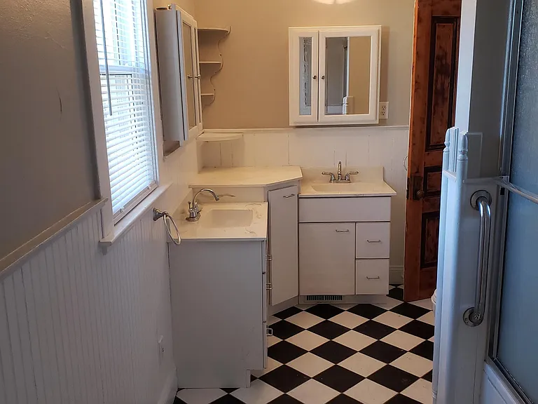 610 N Sycamore St #1 — Photo 17