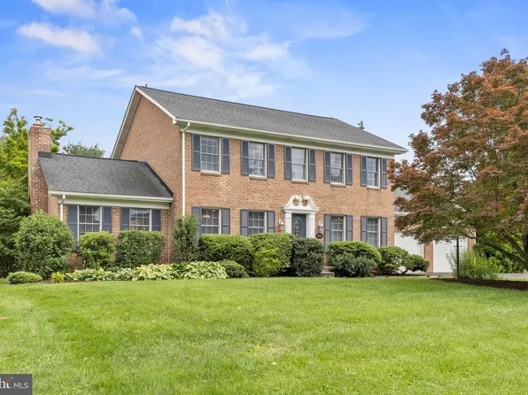 8029 Stone Ridge Dr, Frederick, MD 21702