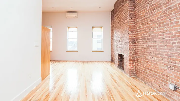 Rented by Nooklyn NYC LLC | media 18