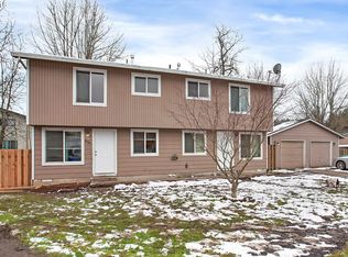 892-896 NE Hacienda Ct, Gresham, OR 97030