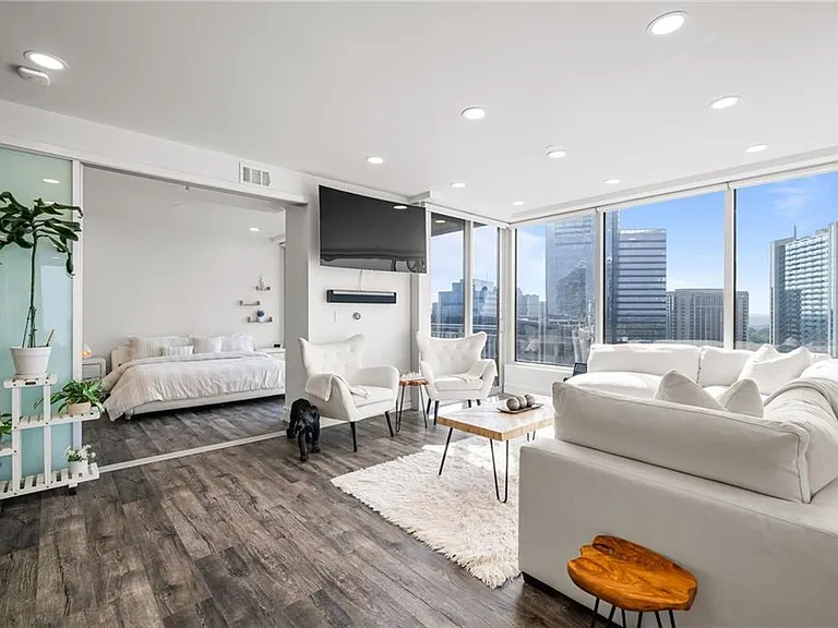 3338 Peachtree Rd NE #2207 — Photo 9