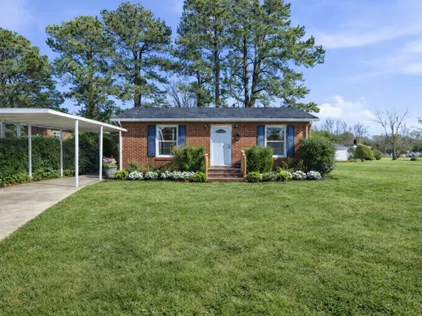 1212 Harris Dr, Elizabeth City, NC 27909