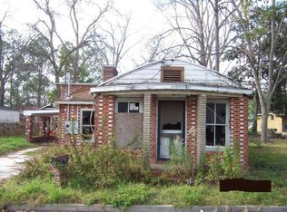 1906 Bell Ave, Tifton, GA 31794