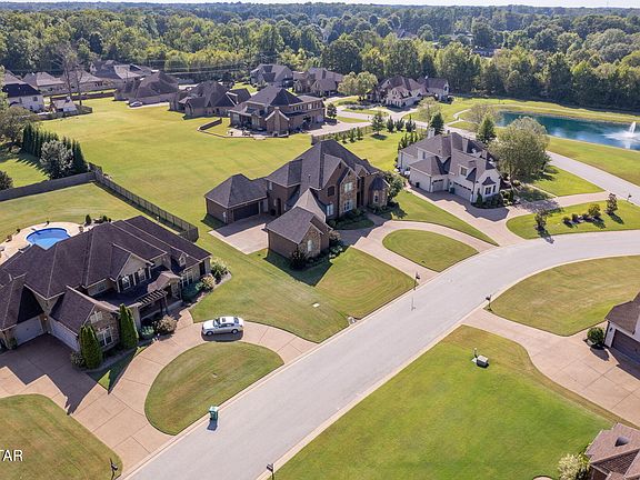4th image of 22 Arbor Ridge Cv
