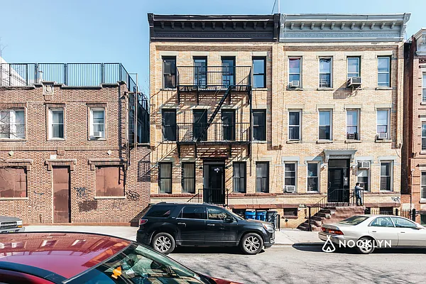 Rented by Nooklyn NYC LLC | media 10