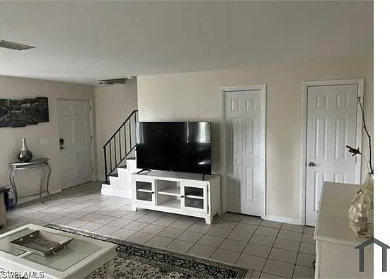 2 bed, 1756 sqft, $2,200 — Photo 2