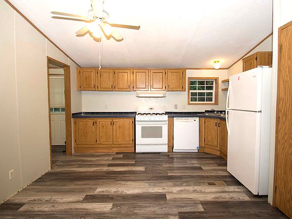 5th image of 399 Freedom Acres
