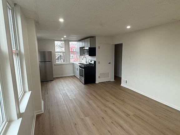 3rd image of 401 Bessemer Ave APT 4