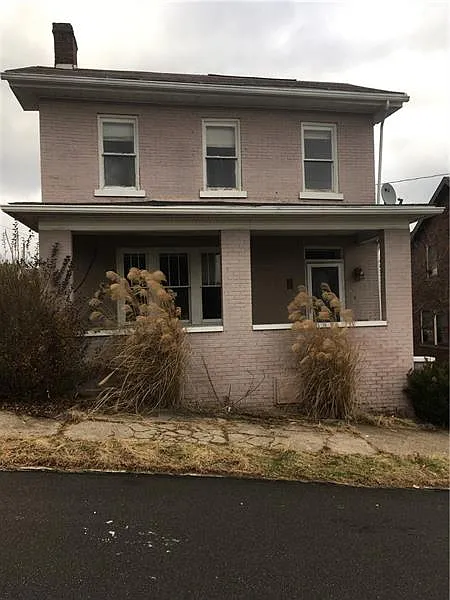 914 Western St photo 1