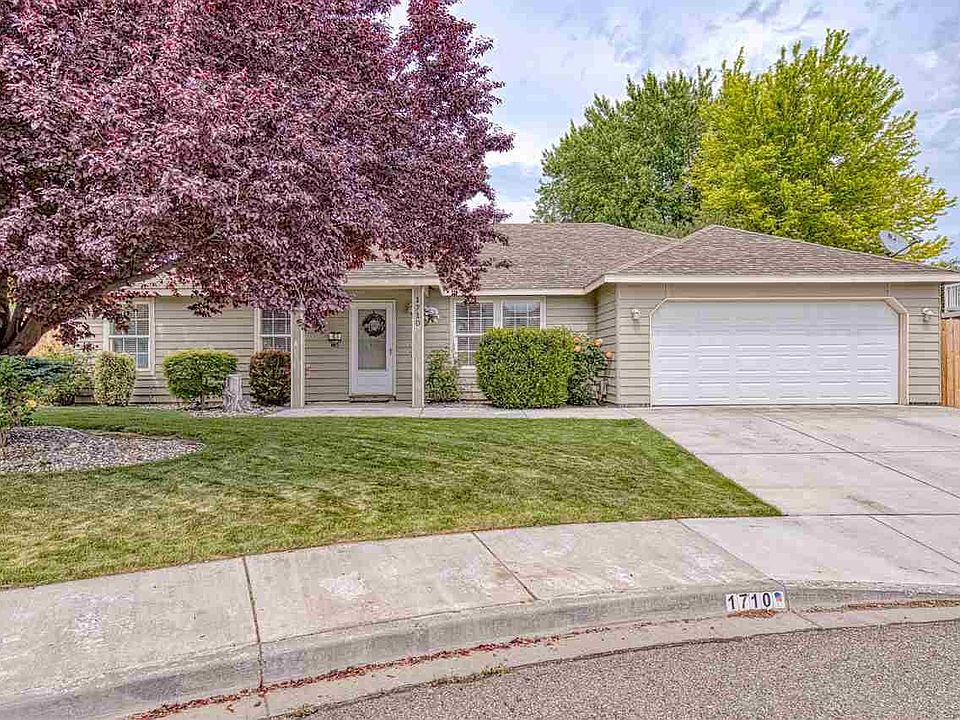 1st image of 1710 W 24th Pl