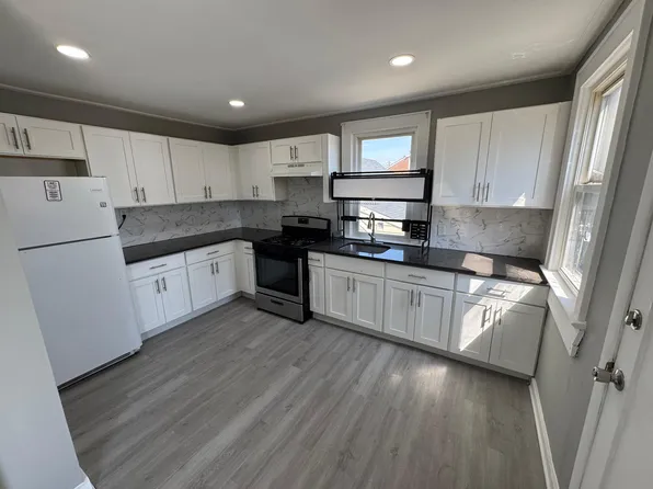 25 W 15th St, Linden, NJ