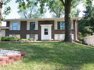 1109 Bromfield Ter, Ballwin, MO 63021