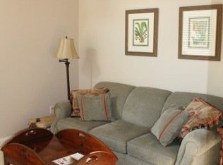 6 Lazy Hammock Ct, Savannah, GA 31419