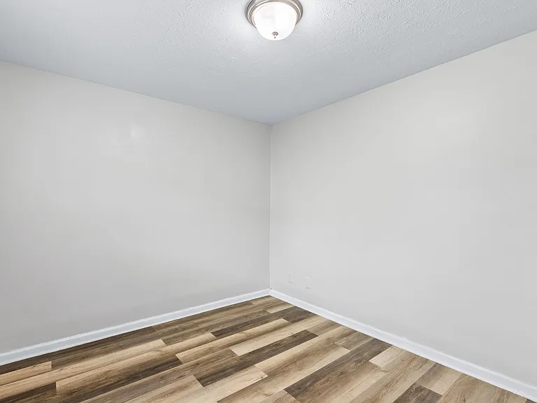 1708 Stallings Ave — Photo 19
