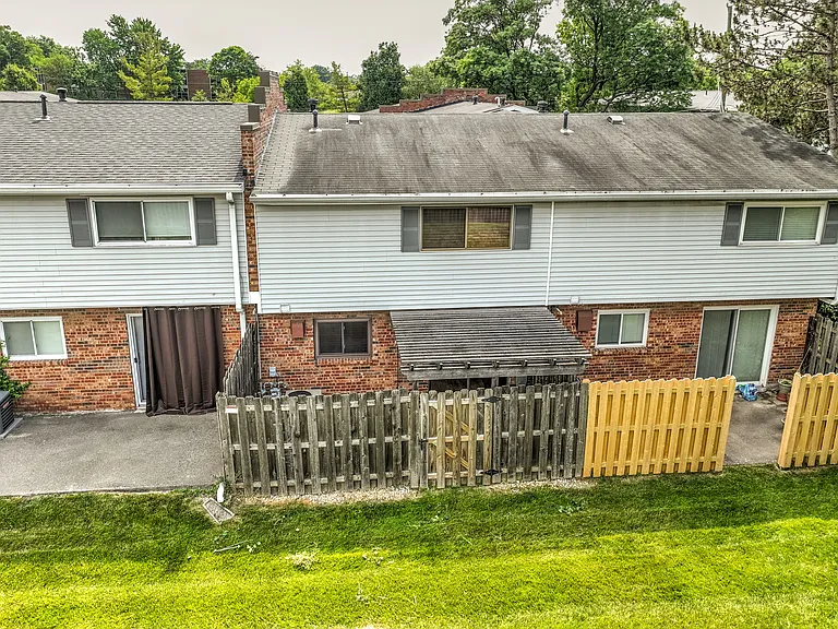 7752 Montgomery Rd #55 — Photo 37