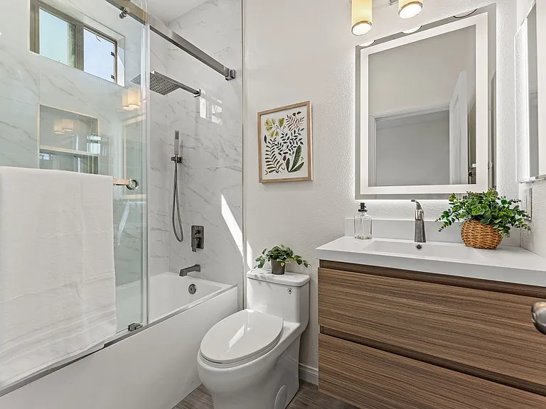 503 S Brea Blvd #18 — Photo 27