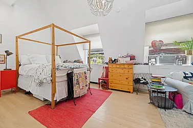 Rented by REAL New York