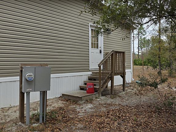 5th image of 1556 RAYNE Point