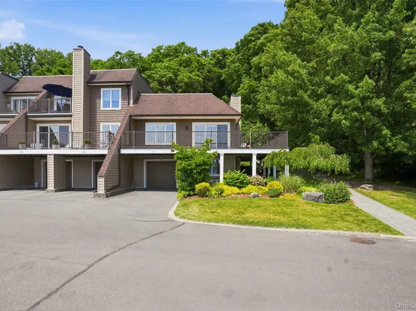 62 Riverview Mary Powell, Port Ewen, NY 12429