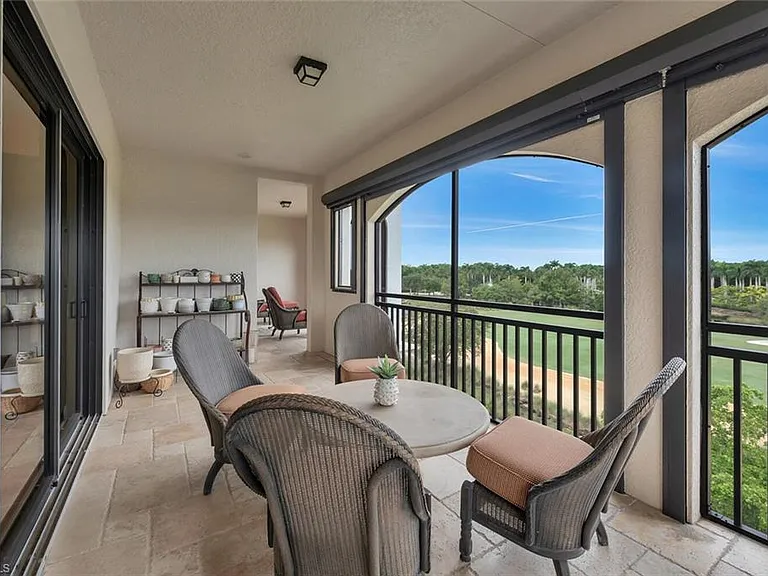 2543 Marquesa Royale Ln #Penthouse 301 — Photo 3