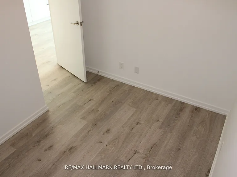 1000 Portage Pkwy #5008 — Photo 18