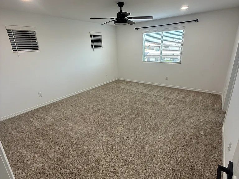 9009 W Oregon Ave — Photo 15