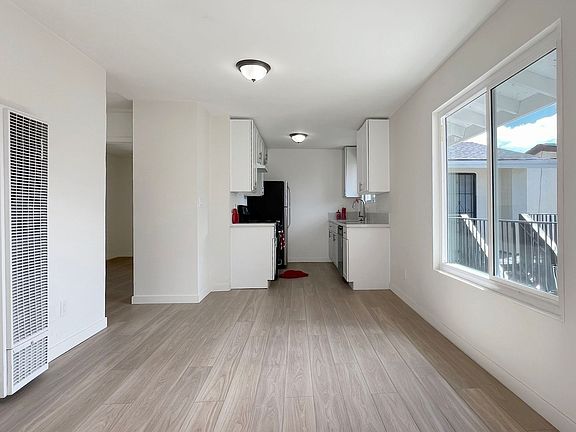 2nd image of 1883 Pine Ave APT 5