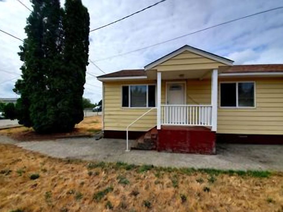 1st image of 2531 Stephenson Ave Unit A