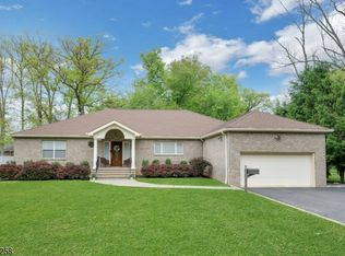 319 S Orange Ave, Livingston Twp., NJ 07039