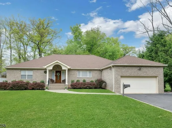 319 S Orange Ave, Livingston Twp., NJ 07039